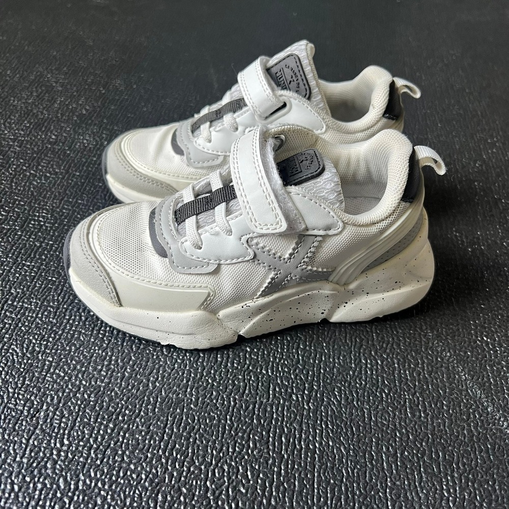 Munich Mini Track VCO 63‎ Kids Sneakers White Kids size US 9.5 EU 27 Hook & Loop